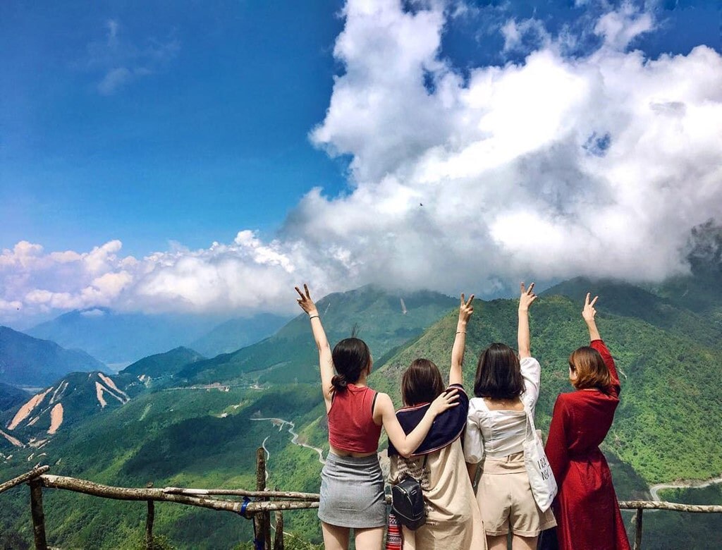 October to December is the ideal time for travelers seeking floating clouds